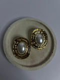 Golden Oval Pearl Stud