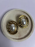 Golden Oval Pearl Stud